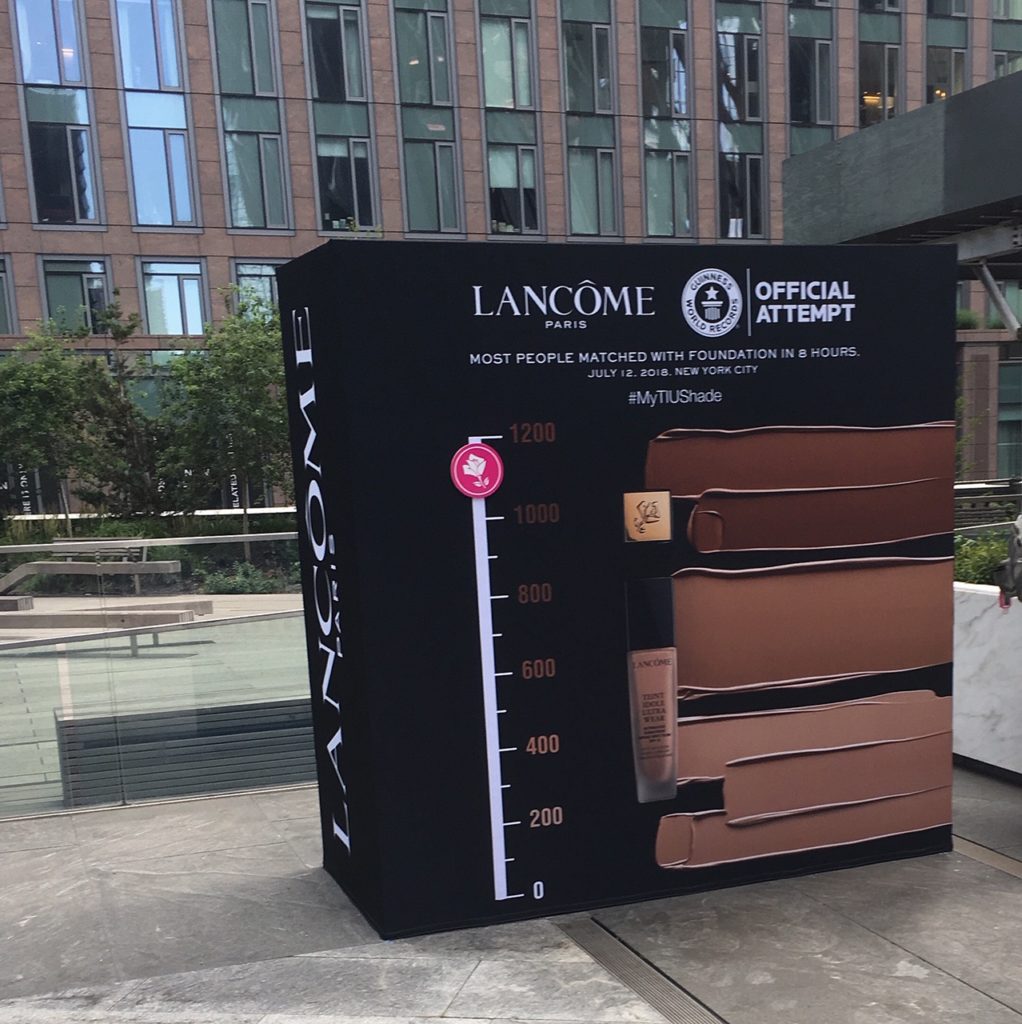 A sign for Lancome's World Record Attempt